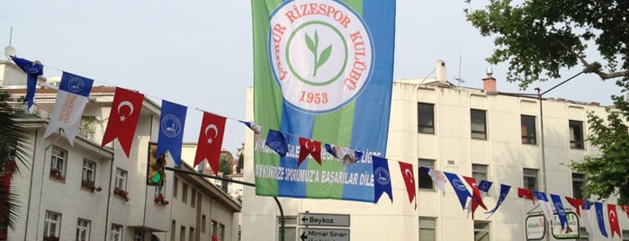 Ahmediye Meydanı is one of Orte, die Korhan gefallen.