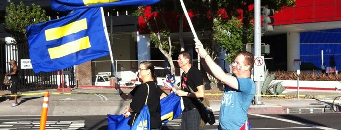 Decision Day Prop 8 Rally is one of Brian'ın Beğendiği Mekanlar.