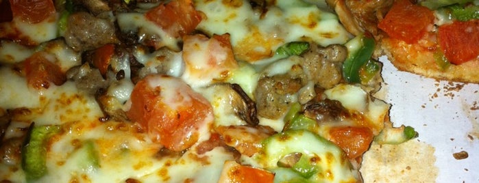 Papa John's Pizza is one of Lugares favoritos de Joel.