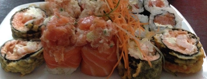 Hossomaki Sushi Bar is one of Lugares favoritos de Marcelle.