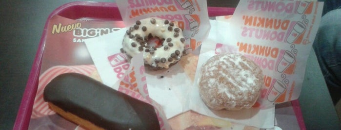 Dunkin' is one of Santiagoさんのお気に入りスポット.