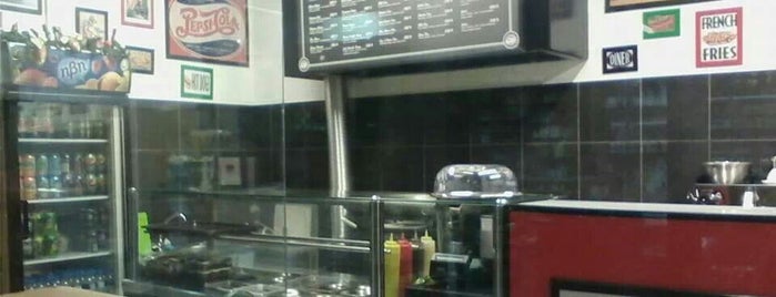 Master Burger is one of Tempat yang Disukai Varvara 😻.