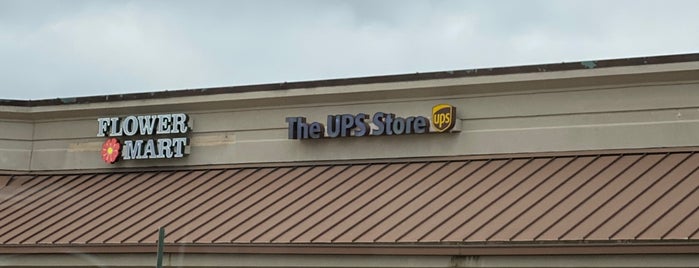 The UPS Store is one of สถานที่ที่ Ken ถูกใจ.