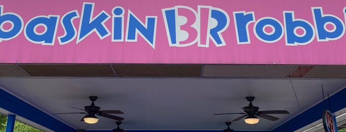 Baskin-Robbins is one of Gatlinburg.