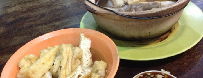 Teo Chew Bah Kut Teh is one of the Msian eats.