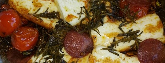 Pasto is one of Locais curtidos por Ozgur.