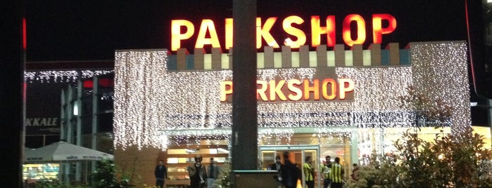 Parkshop Outlet is one of Posti che sono piaciuti a Ahmet.