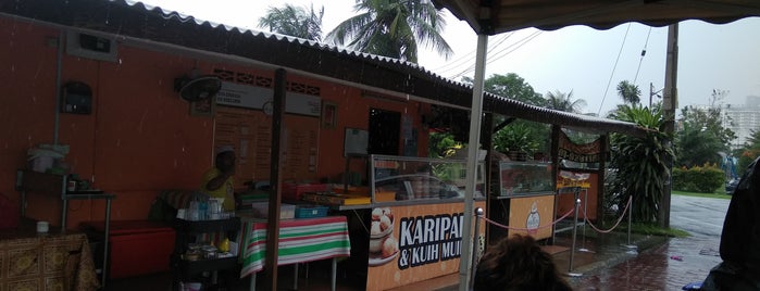 Gerai Karipap & Kuih Muih Makcik Ina is one of Makan @ KL #24.