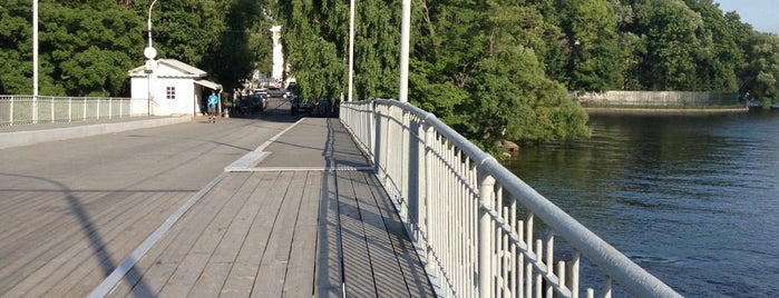 1-й Елагин мост is one of Orte, die 🇺🇦Viktoriia gefallen.