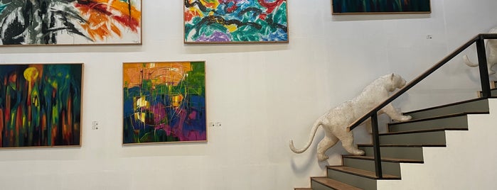 Nan Riverside Art Gallery is one of Oo'nun Beğendiği Mekanlar.