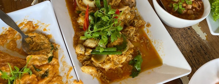 ครัว หลานยายทอง is one of Thai cuisine.