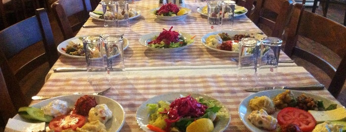 Rıfat Bey Konağı is one of lokanta.