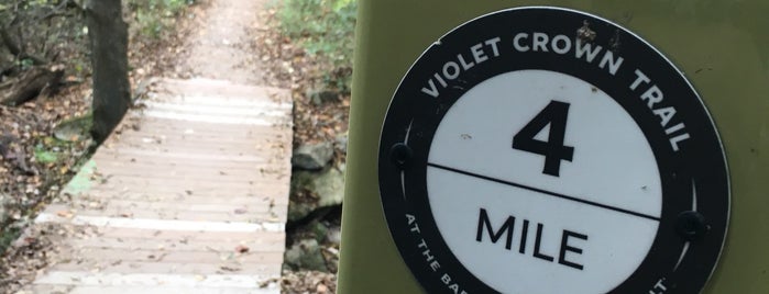 The 290 Trailhead for the Violet Crown Trail in Sunset Valley is one of Austin Favs.