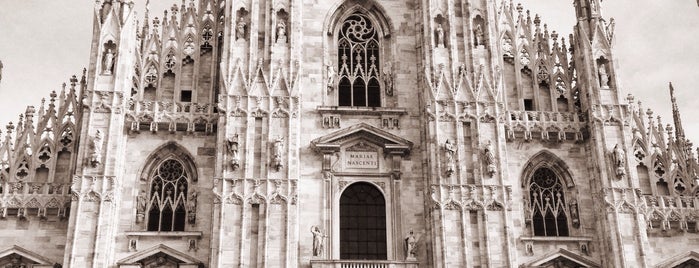 Duomo di Milano is one of Posti che sono piaciuti a Blondie.