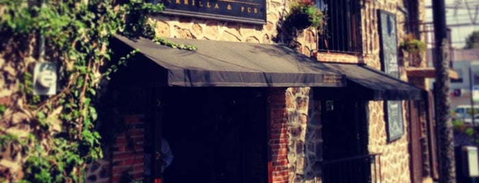 San Telmo Parrilla & Pub is one of สถานที่ที่บันทึกไว้ของ Krissna.