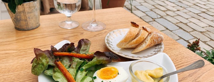 La Petite Maison dans la Cour is one of À tester sur Paris.