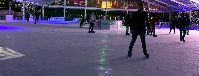 Ice Rink Canary Wharf is one of London.
