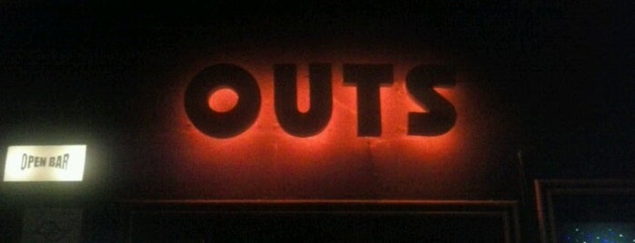 Clube Outs is one of Baladas/Noite.