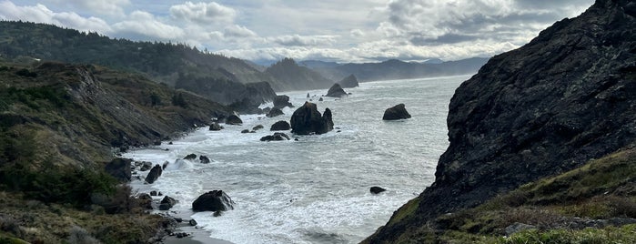 Sisters Rock is one of PNW + no cal.