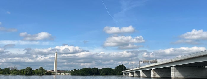 Capitol River Cruises is one of Ships.