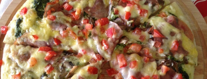 Maya Pizza is one of Лучшие кафе Томска.