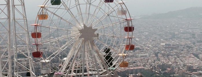 Tibidabo is one of Lieux qui ont plu à Rafael.