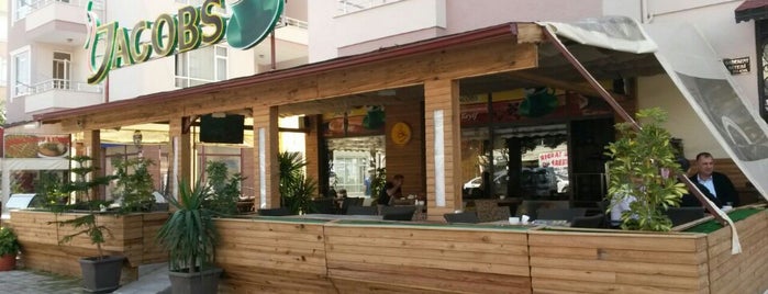 Jacobs Cafe & Bistro is one of Tempat yang Disimpan Özcan Emlak İnş 👍.