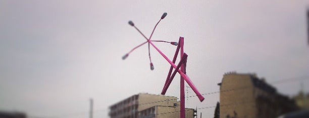 Place de la Porte de Bagnolet is one of Posti salvati di Mauricio.