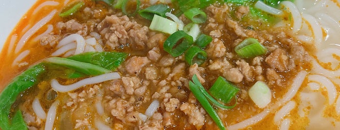 滇味廚房 is one of Taipei food.
