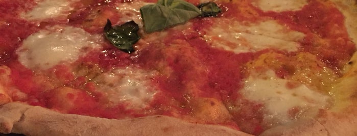 LA RUSTICA Pizzeria is one of Posti che sono piaciuti a G.