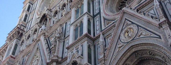 Piazza del Duomo is one of Locais curtidos por Elizaveta.