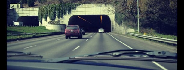 Vista Ridge Tunnel is one of Tempat yang Disukai Dick.
