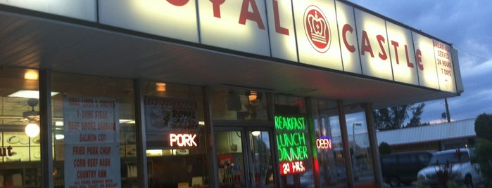 Royal Castle Burgers is one of Lugares favoritos de Lukas.