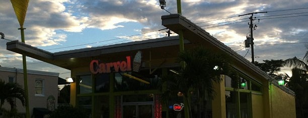 Carvel Ice Cream is one of Tempat yang Disukai Tyler.