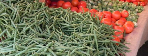 Hollywood Farmer's Market is one of A Must! in Los Angeles = Peter's Fav's.
