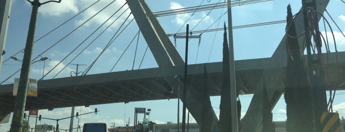 Puente Zaragoza is one of Changui'nin Beğendiği Mekanlar.