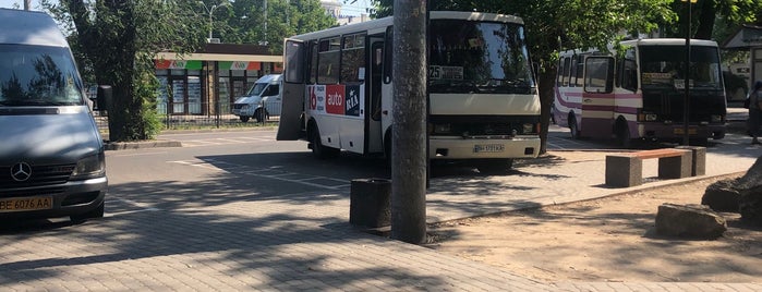 Автостанція "Старосінна" is one of Alexey'in Beğendiği Mekanlar.