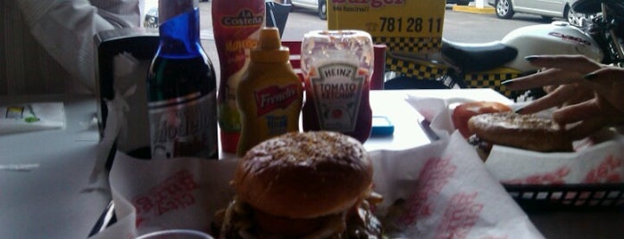 City Burger is one of Leon p comer.