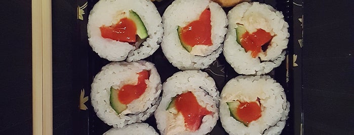 Takeaway Famia Sushibar is one of Sushi.
