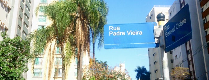 Rua Padre Vieira is one of locais.