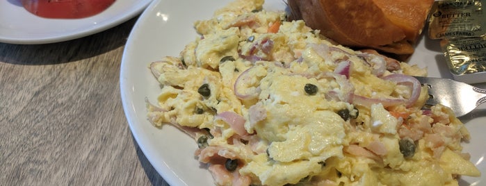 Rise-n-Dine is one of Atlanta breakfast discoveries.