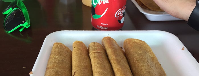 Tacos de la Cima is one of MTY 🌮.