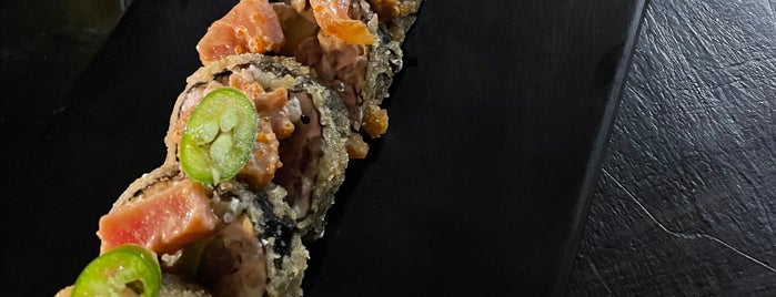Pura Vida Sushi Bar is one of Posti che sono piaciuti a kike.