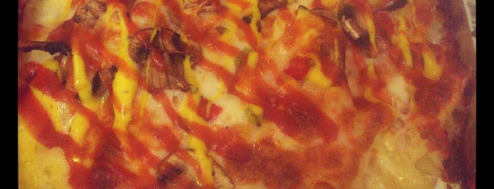 8mm Pizza | پیتزا ۸ میلیمتری is one of Orte, die Mo gefallen.