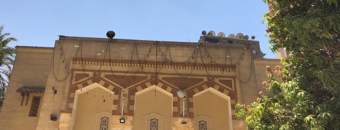 Abd Al Rahman Al Kawakby Mosque is one of list.