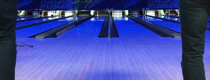 Brunswick Zone is one of Places for Kids.