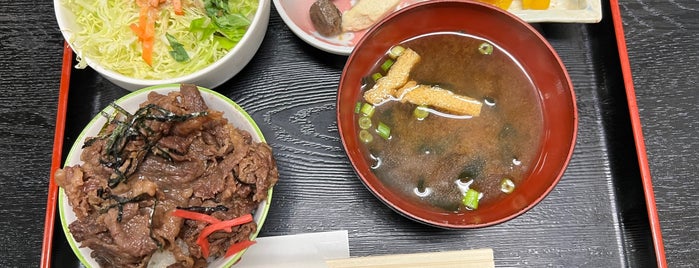 飛騨牛 まんぷく亭 is one of Food Log.