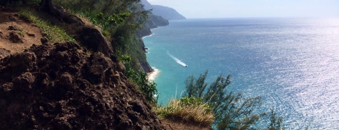 Kalalau Trail is one of Kauai <3.