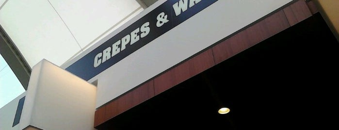 Crepes & Waffles is one of Locais curtidos por Tatiana.