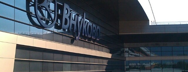 Vnukovo Uluslararası Havalimanı (VKO) is one of По Москве.